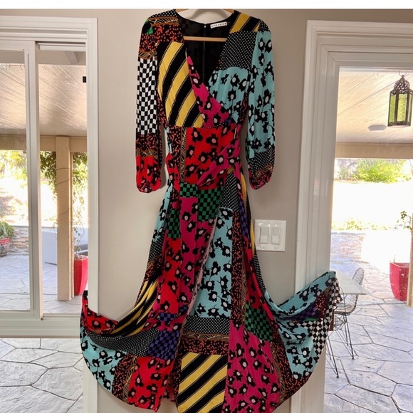 Alice + Olivia Runway Collection- Coco Mock-Wrap Blouson-Sleeve Maxi Dress - Picture 4 of 10